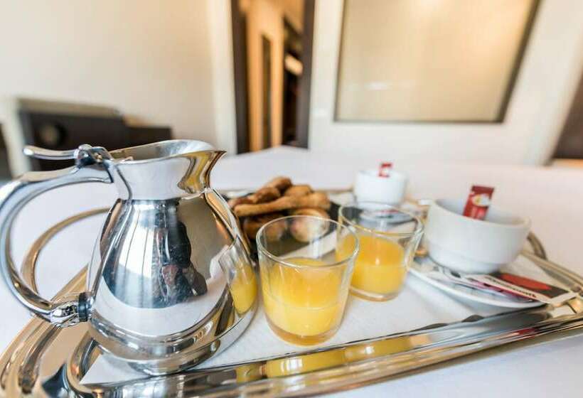 اتاق استاندارد, Mercader