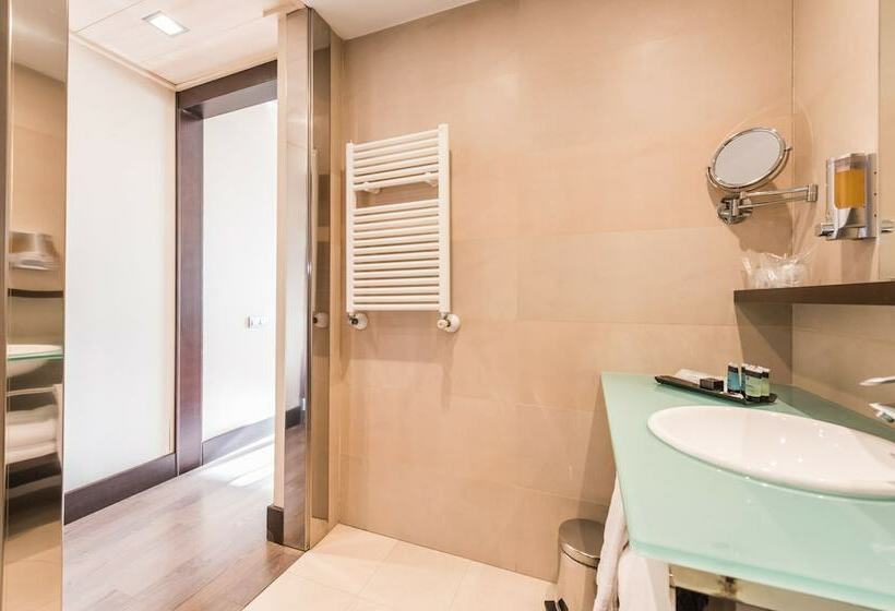 اتاق استاندارد, Mercader