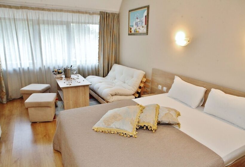 غرفة قياسية, Moura