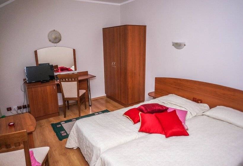 غرفة قياسية, Moura