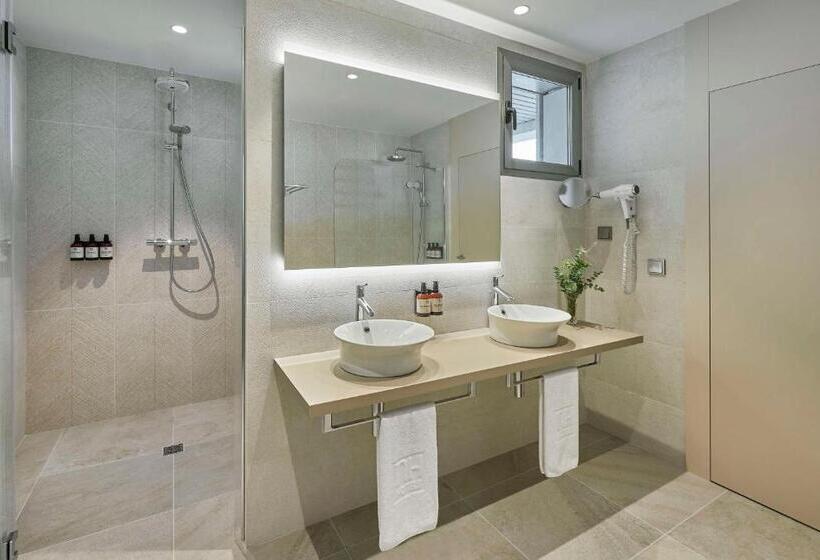 سوئیت جونیور با چشمانداز, NH Alicante