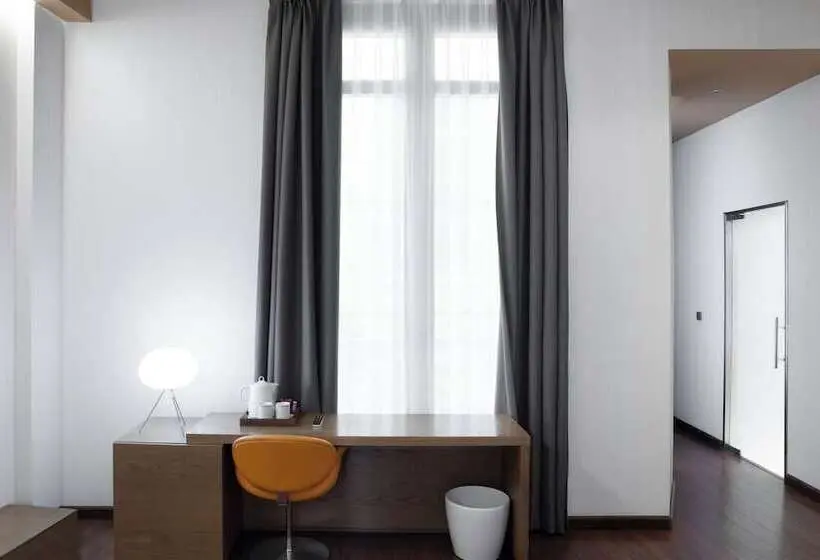 اتاق استاندارد سه نفره, Petit Palace Plaza Malaga
