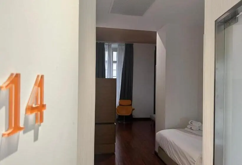 اتاق سوپریور چهار تخته, Petit Palace Plaza Malaga