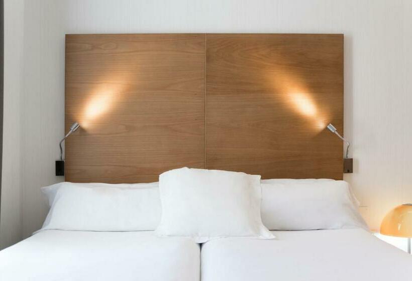 اتاق استاندارد, Petit Palace Plaza Malaga