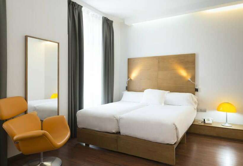 اتاق استاندارد, Petit Palace Plaza Malaga