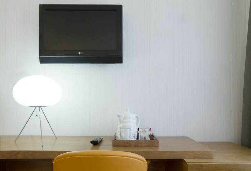 اتاق استاندارد, Petit Palace Plaza Malaga