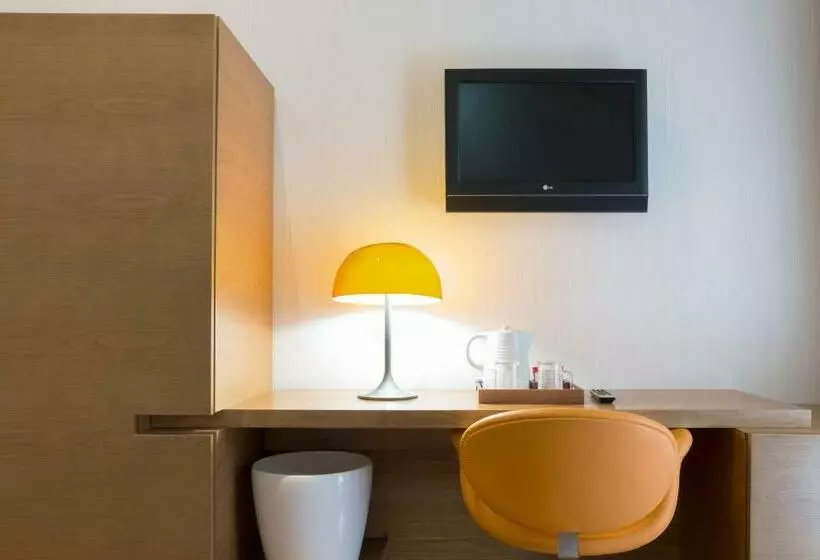 اتاق پنجتخته استاندارد, Petit Palace Plaza Malaga