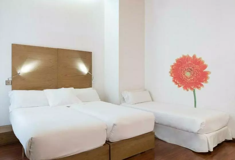 اتاق پنجتخته استاندارد, Petit Palace Plaza Malaga