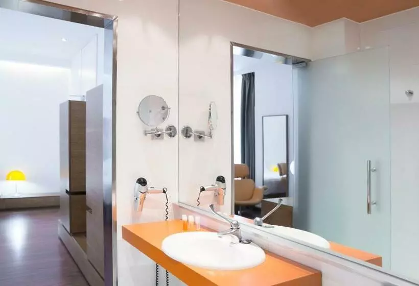 اتاق استاندارد با چشمانداز, Petit Palace Plaza Malaga