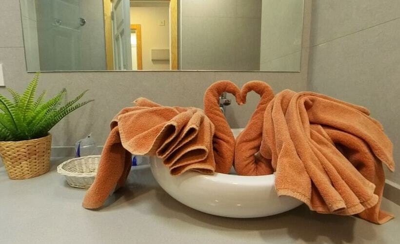 スーペリアスタジオ, Palmeras Garden