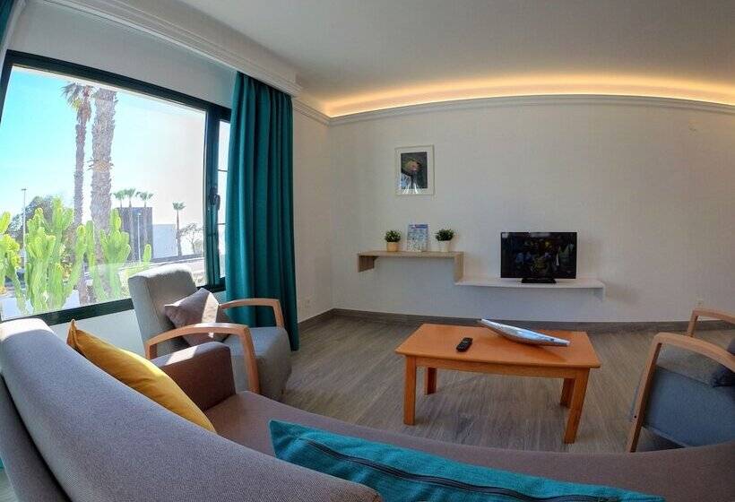 スーペリアーバンガロー, Palmeras Garden