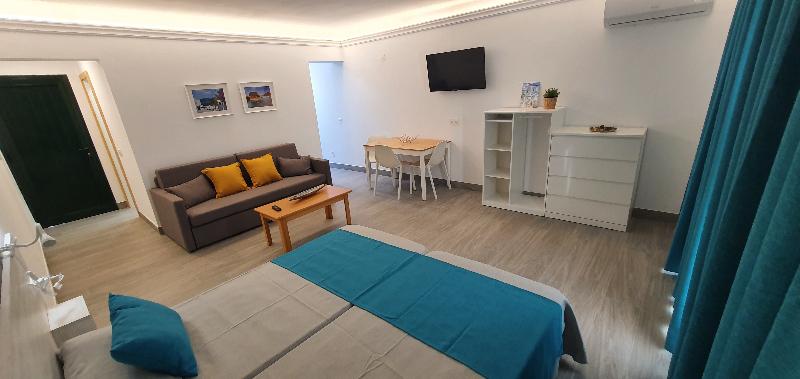 スーペリアスタジオ, Palmeras Garden