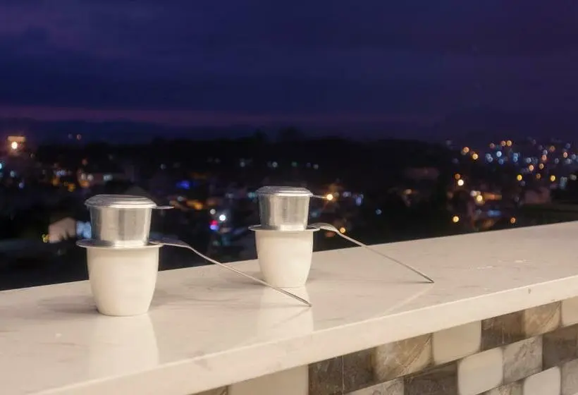 اتاق استاندارد چهار تخته, Mrlee Dalat House