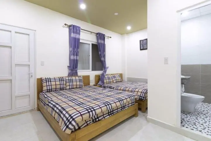 اتاق استاندارد چهار تخته, Mrlee Dalat House