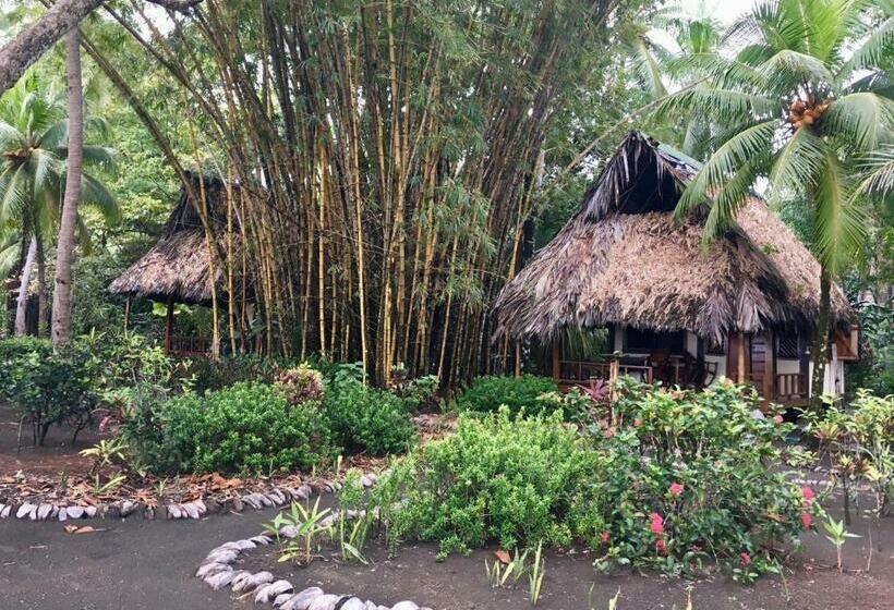 スタンダードバンガロー, Cabinas Los Cocos