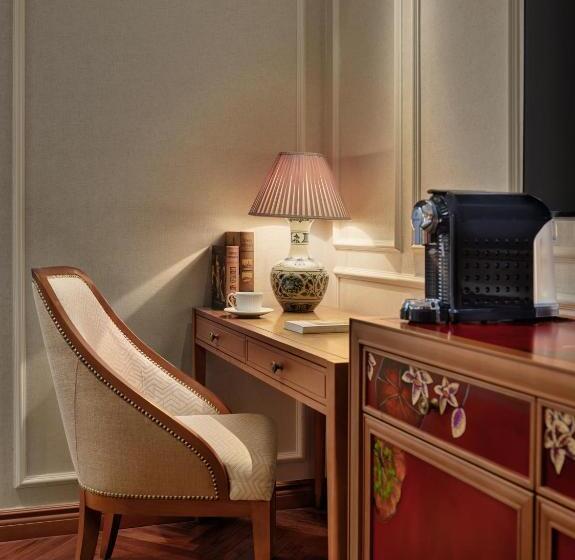 اتاق اجرایی, Grand Mercure Hanoi