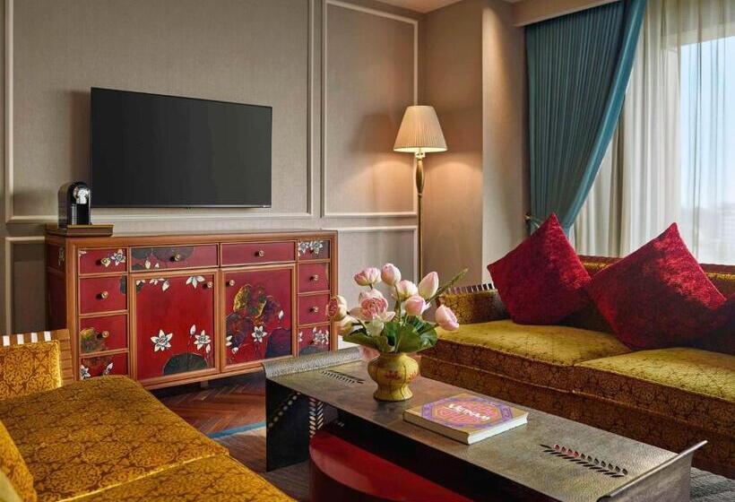 سوئیت پرزیدنت, Grand Mercure Hanoi