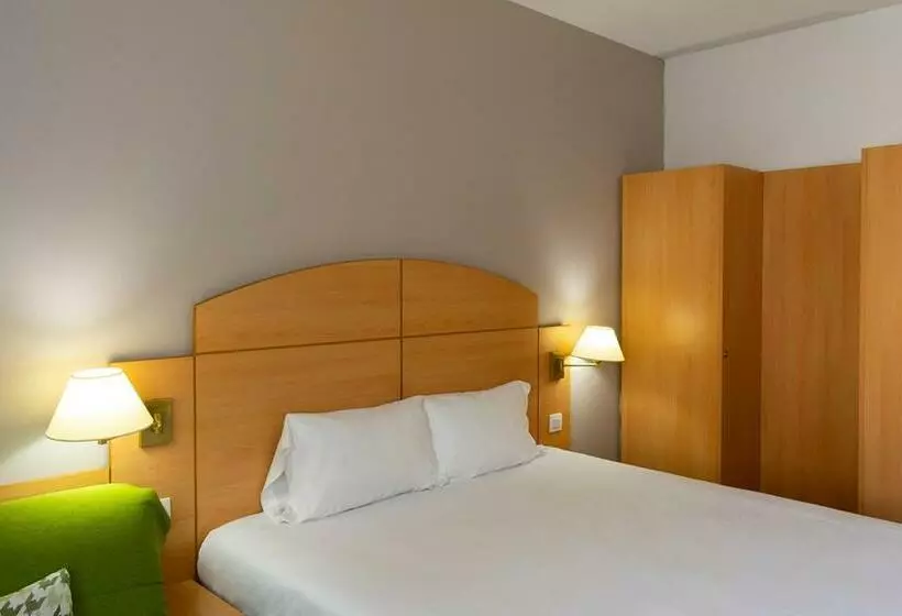 اتاق استاندارد, Travelodge Madrid Alcalá de Henares