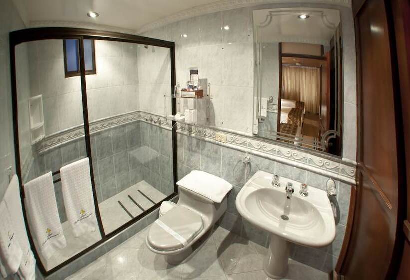 Номер Стандарт, Centro Internacional