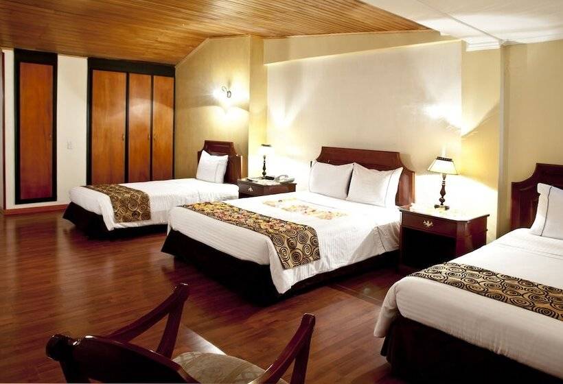 Номер Стандарт, Centro Internacional