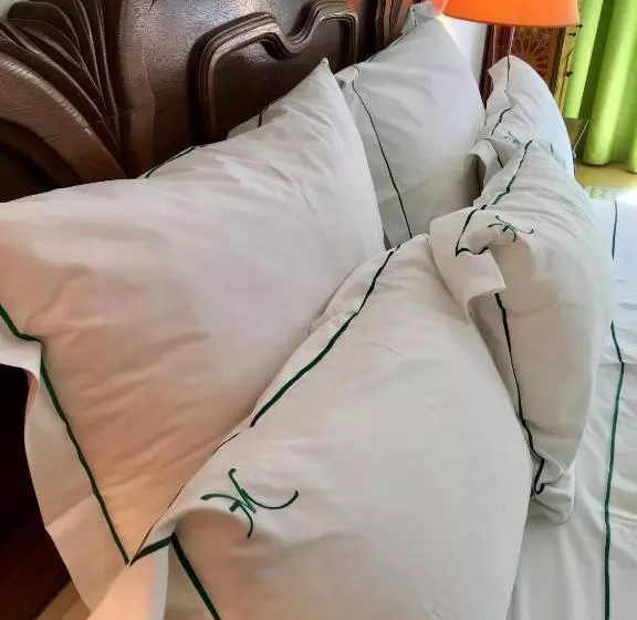 اتاق لوکس, La Villa Mandarine