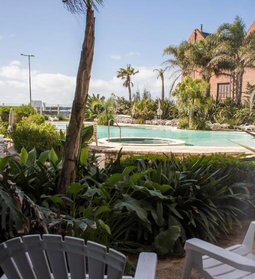 带泳池和一个卧室的高级公寓, Terrazas Al Mar