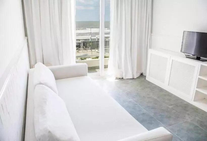 1 Bedroom Deluxe Apartment Sea View, Terrazas Al Mar