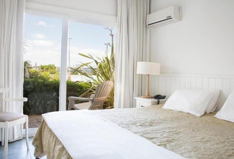 带泳池和一个卧室的高级公寓, Terrazas Al Mar