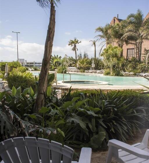 带泳池和一个卧室的高级公寓, Terrazas Al Mar