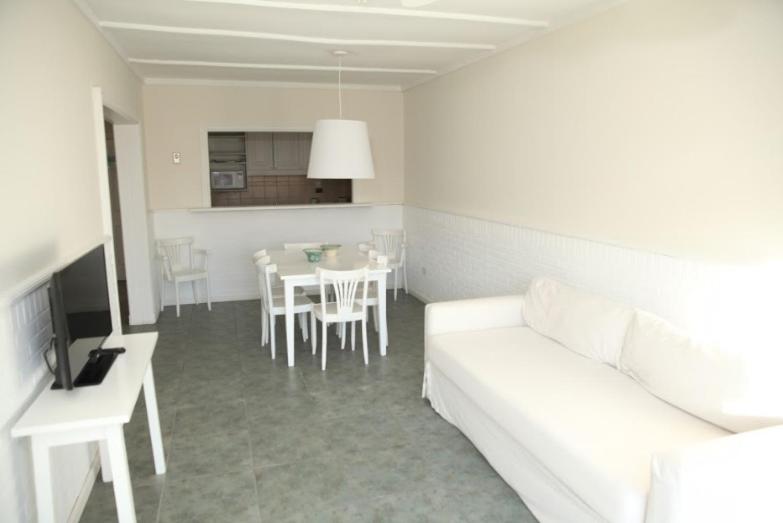 带有一个卧室和海景的高级公寓, Terrazas Al Mar