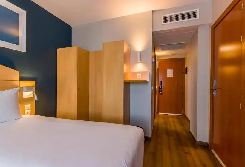 اتاق استاندارد برای معلولان, Travelodge Madrid Alcalá de Henares