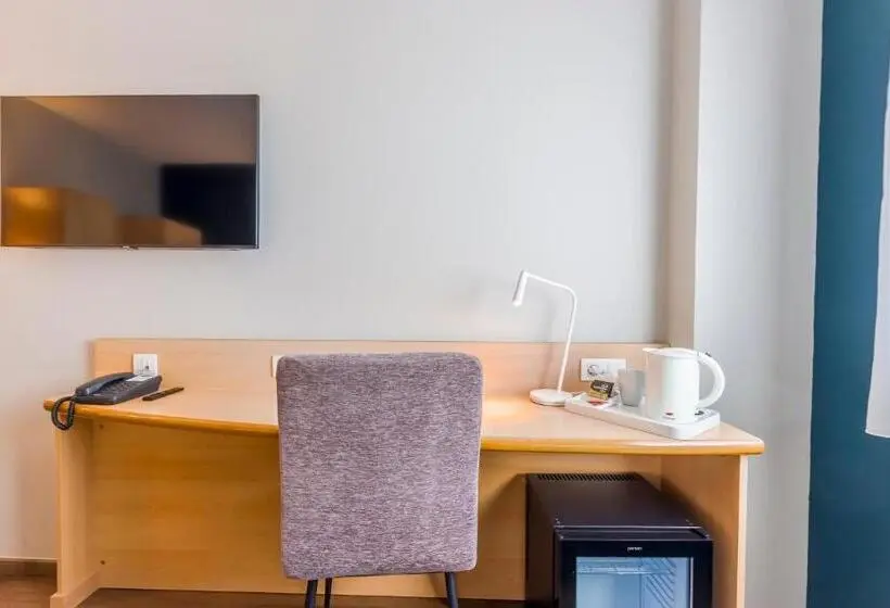 اتاق استاندارد برای معلولان, Travelodge Madrid Alcalá de Henares