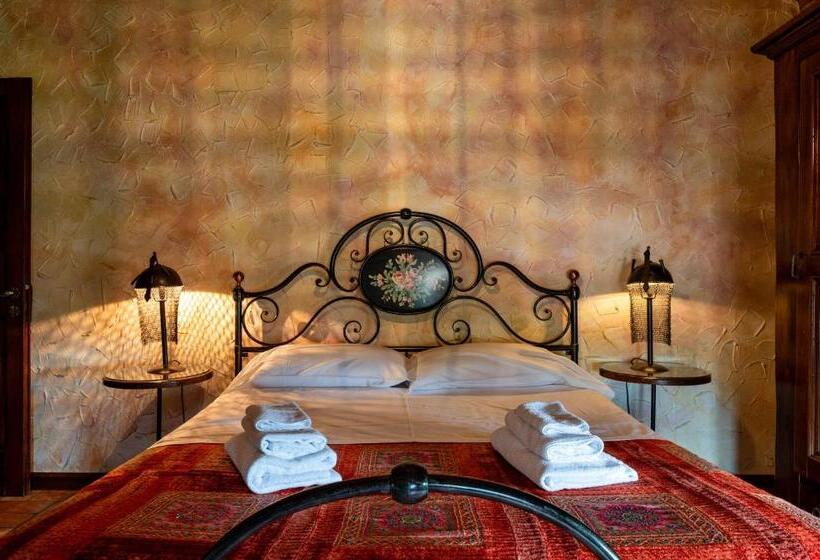 اتاق پنت هاوس, Castello Dei Templari