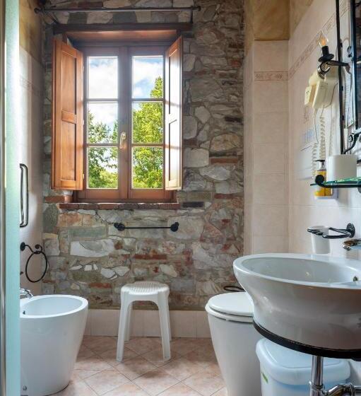 اتاق لوکس خانوادگی, Castello Dei Templari