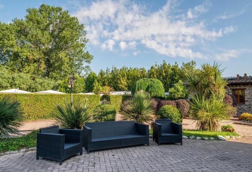 اتاق لوکس, Castello Dei Templari