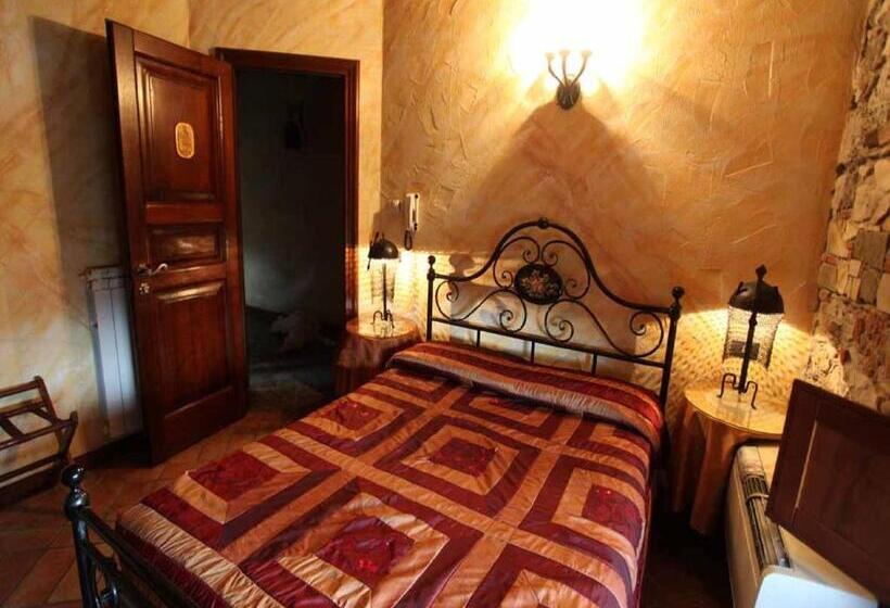 اتاق عادی, Castello Dei Templari