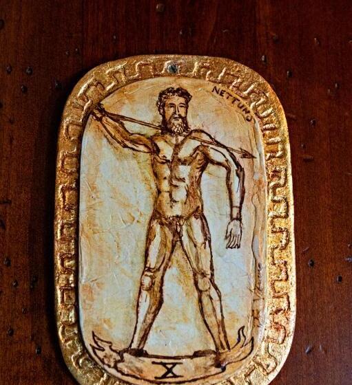 سوییت لوکس, Castello Dei Templari