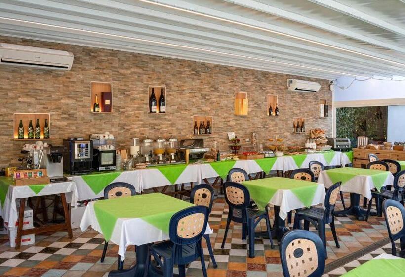 سوئیت جونیور خانوادگی, Castello Dei Templari