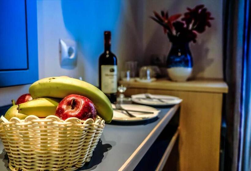 Номер Deluxe Вид на Море, Castello Village Resort