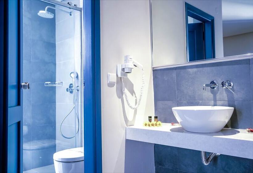 סוויטה נוף לים, Castello Village Resort