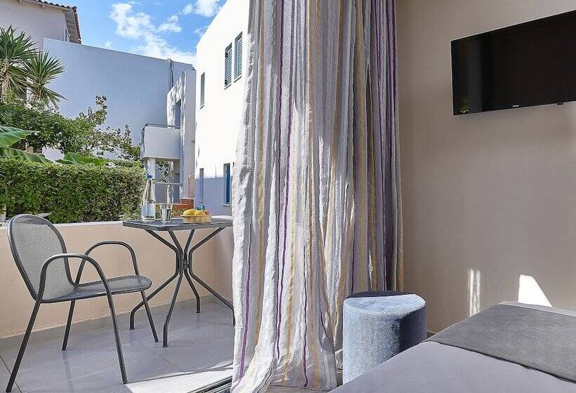 חדר דלוקס נוף לים, Castello Village Resort