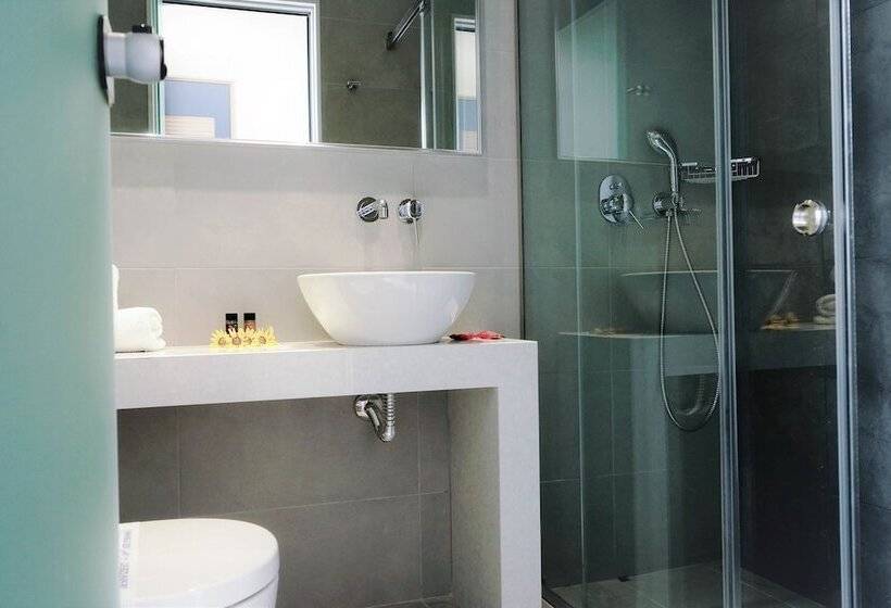 סוויטה נוף לים, Castello Village Resort