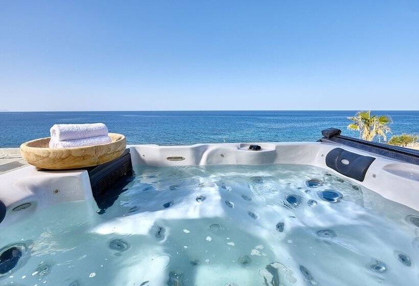 جناح مطلّ علي البحر, Castello Village Resort