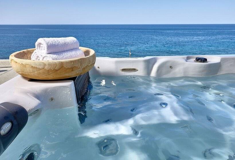 جناح مطلّ علي البحر, Castello Village Resort