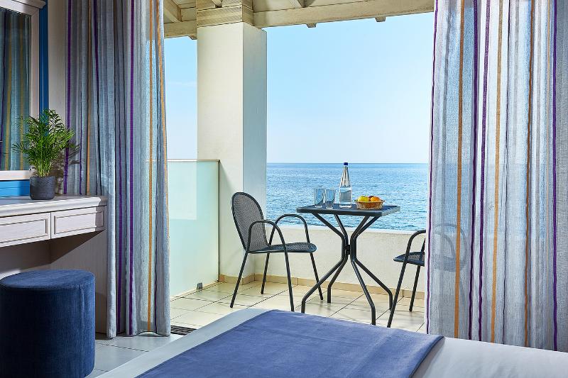Люкс Вид на Море, Castello Village Resort