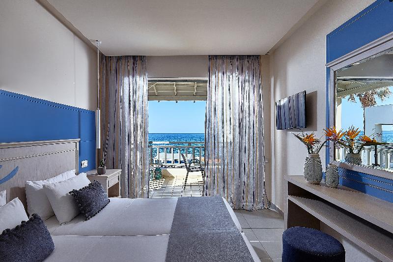 חדר דלוקס נוף לים, Castello Village Resort