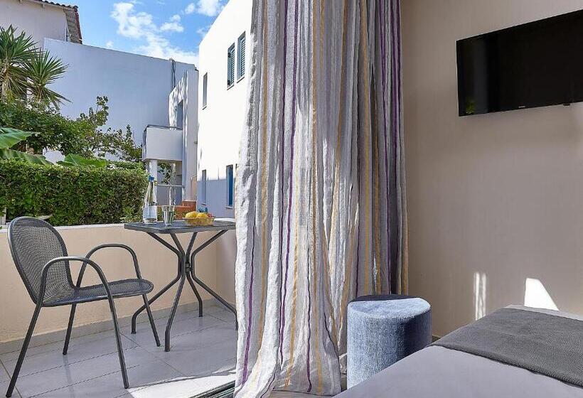 חדר דלוקס נוף לים, Castello Village Resort