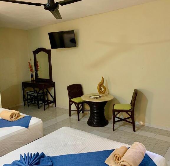 스탠다드 룸 더블 침대 2개, Eco Hotel Green River