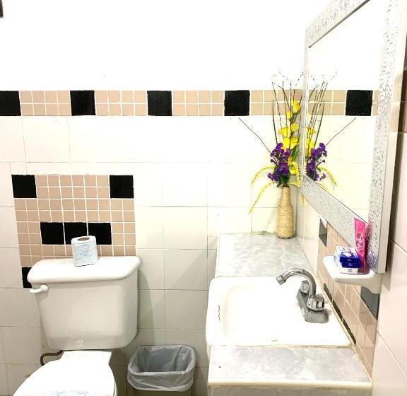 Трежместный Номер Economy, Eco Hotel Green River