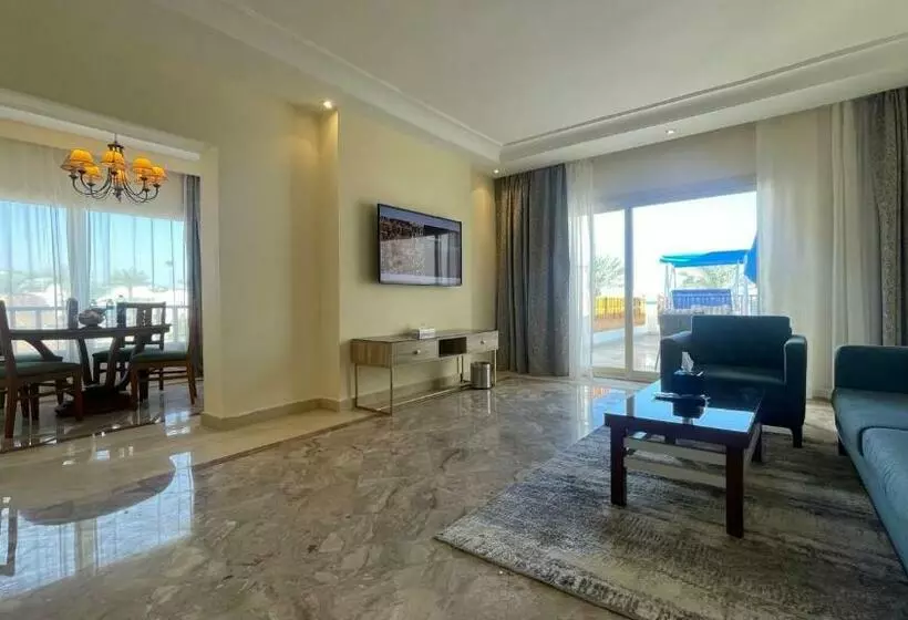 سوییت, Pickalbatros Royal Grand Sharm Adults Friendly 16 Years Plus